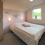 3 Bedroom Pet Friendly In