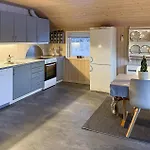 3 Bedroom Pet Friendly In