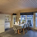 3 Bedroom Pet Friendly In בית נופש