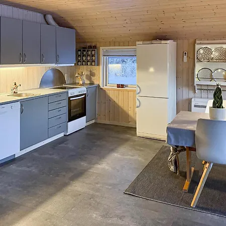 3 Bedroom Pet Friendly In