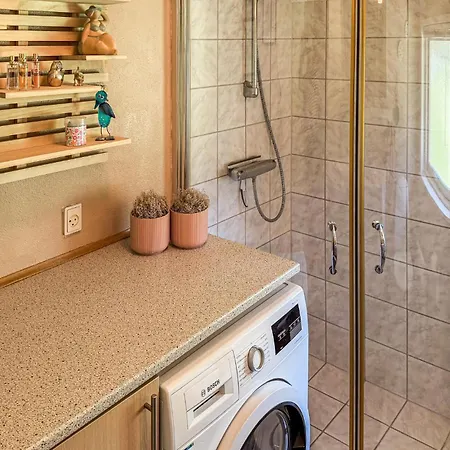 3 Bedroom Pet Friendly In Holiday home *