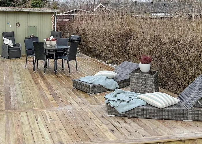 3 Bedroom Pet Friendly In